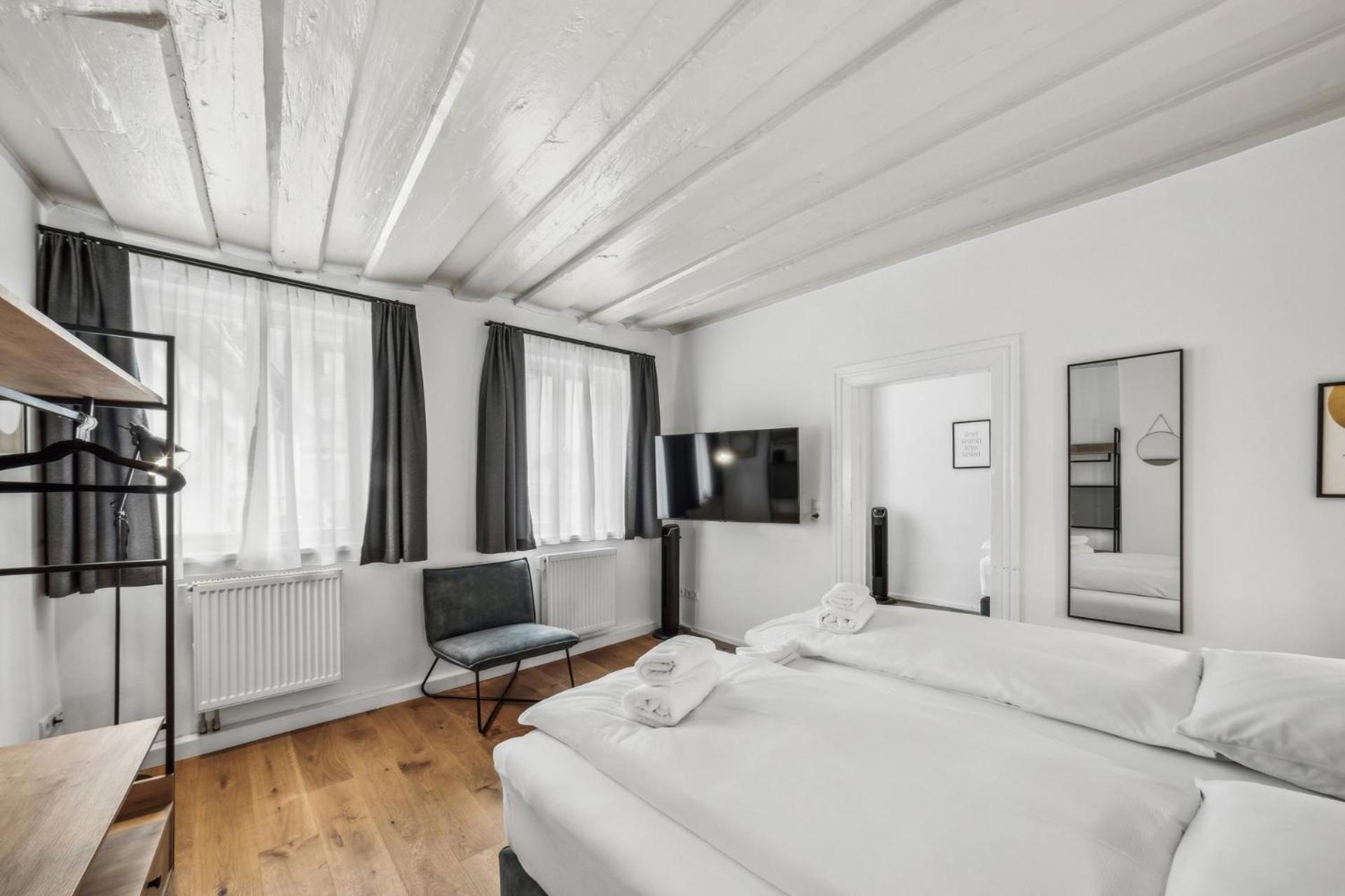 Neu Kapapart15 - 6 Schoene Fewos Mit Einbaukueche, Bad Und Balkon In Der Altstadt Auf Bambergs Insel Exterior photo